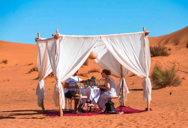 Merzouga Luxury Camp Buitenkant foto