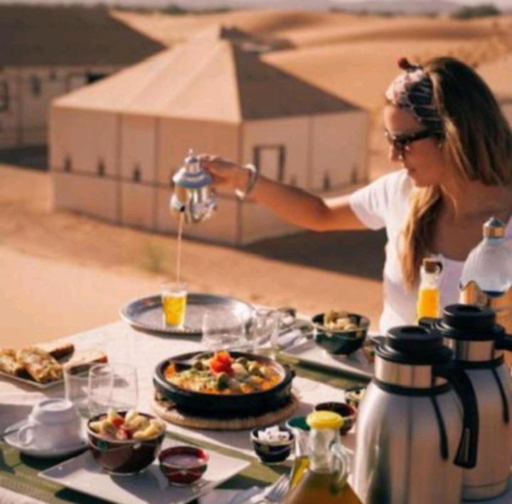 Merzouga Luxury Camp Buitenkant foto